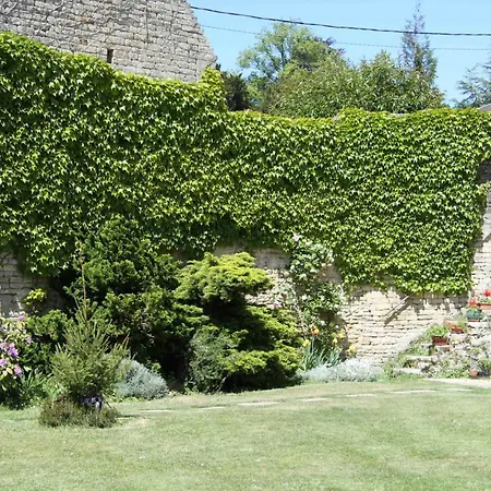 L'eau Vive Bed & Breakfast 3*